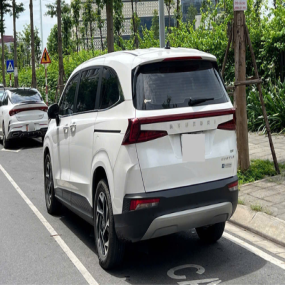 Xe Hyundai Custin Đặc Biệt 1.5T 2023