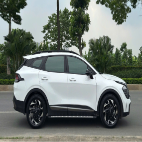 Xe Kia Sportage Signature X-Line 1.6T AWD 2024