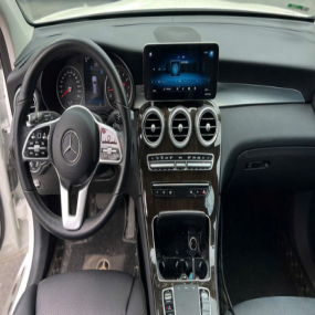 Xe Mercedes Benz GLC 200 4Matic Trắng 2021