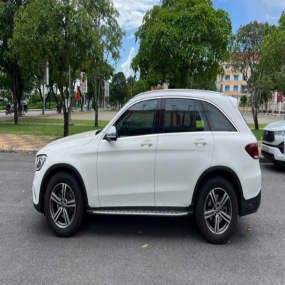 Xe Mercedes Benz GLC 200 4Matic Trắng 2021
